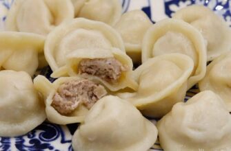 Пельмені стануть удвічі соковитішими: кухарі розкрили пʼять несподіваних добавок у воду Пельмені стануть удвічі соковитішими: кухарі розкрили пʼять несподіваних добавок у воду