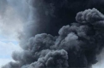 Масштаби видно навіть з космосу: палає найбільше нафтосховище в Європі!