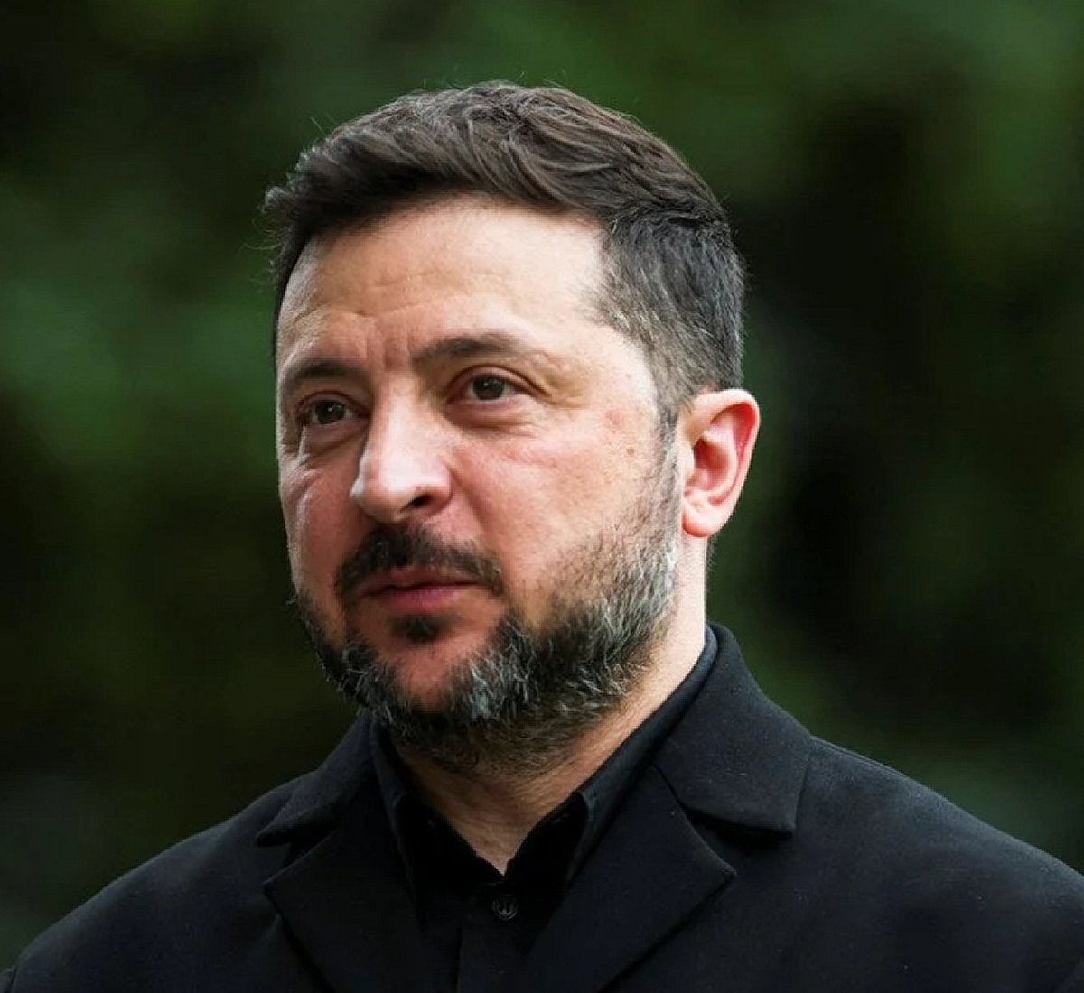 Зеленський підписав закони про мобілізацію і воєнний стан: терміни дії знову продовжили