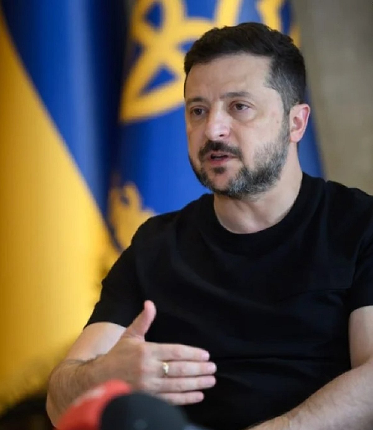 Понад 60% українців не хочуть виводити війська з Донбасу навіть заради гарантій безпеки