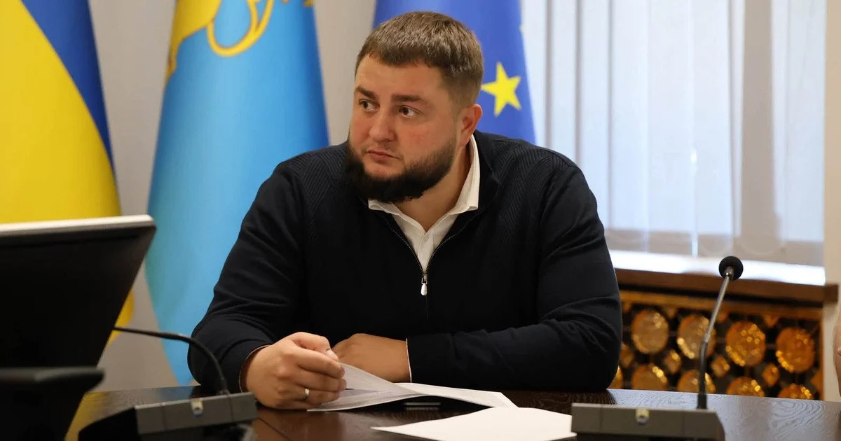 Тисячі комунальників без копійки: слідом за Садовим керівник облради пішов на рішучий крок