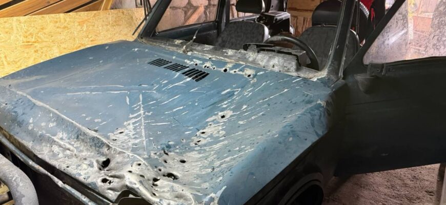 Російські дрони атакували автівки з людьми на Харківщині: серед поранених є подружжя