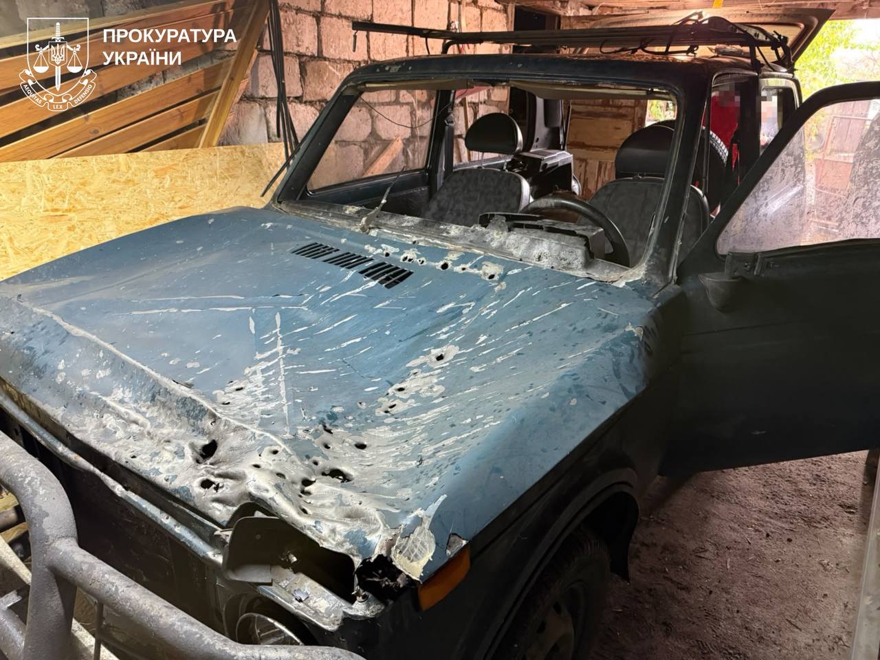 Російські дрони атакували автівки з людьми на Харківщині: серед поранених є подружжя