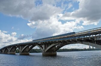 Військовий попередив про нову загрозу для київських мостів і назвав спосіб зупинити атаки РФ