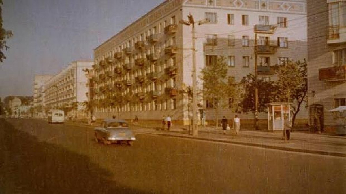 Вікна між ванною та кухнею робили не заради дезінфекції — навіщо вони були насправді