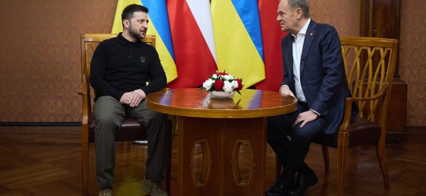Польща зупинила масштабну військову допомогу Україні: відома причина неочікуваного кроку