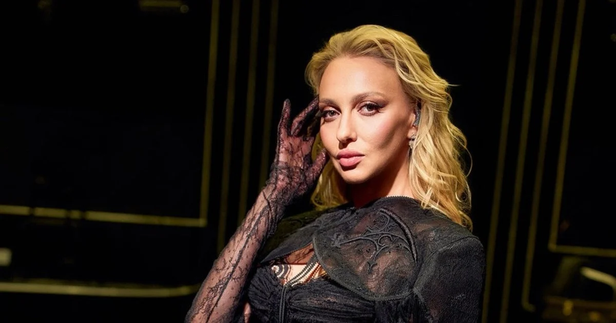 Оля Полякова поділилася рідкісним фото молодшої доньки на честь її 15-річчя
