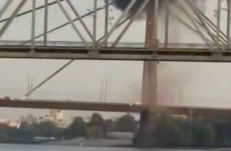 Ворог знову бʼє по київському мосту: оприлюднено перші подробиці атаки