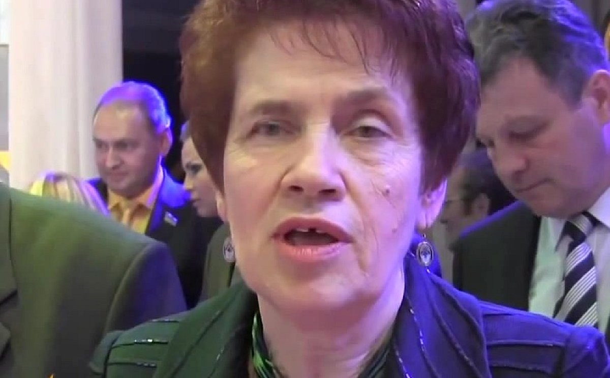 Людмила Янукович росла в сім’ї аристократів і працювала на заводі до знайомства з майбутнім президентом