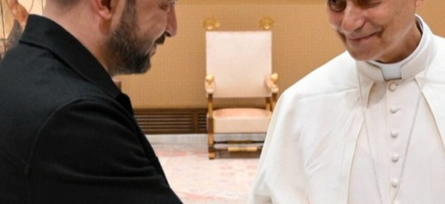 Папа Римський подзвонив Зеленському після розмови з Путіним