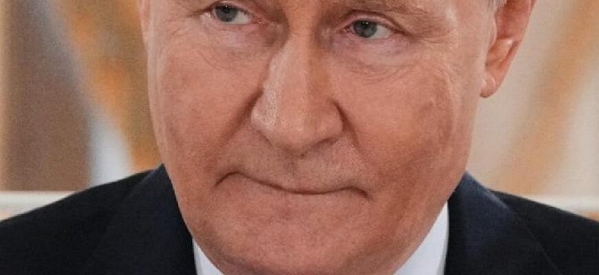 Зеленського хочуть викинути з переговорів: у Кремлі схопилися за заяву Трампа