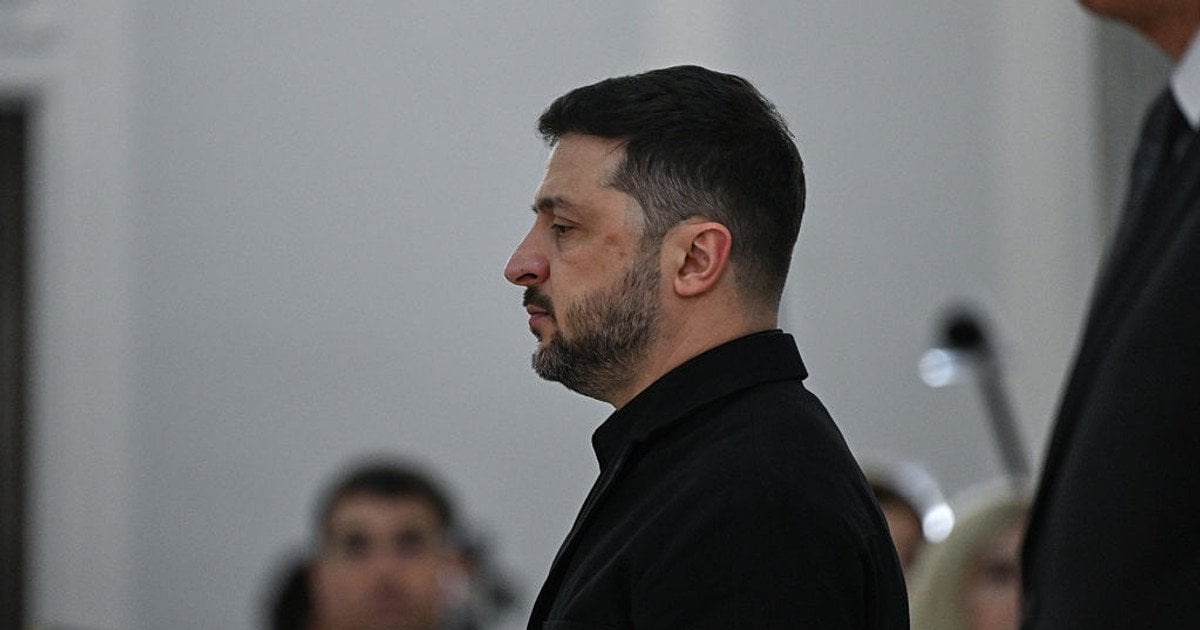 Зеленський каже, що Україна не програє війну, але люди гинуть