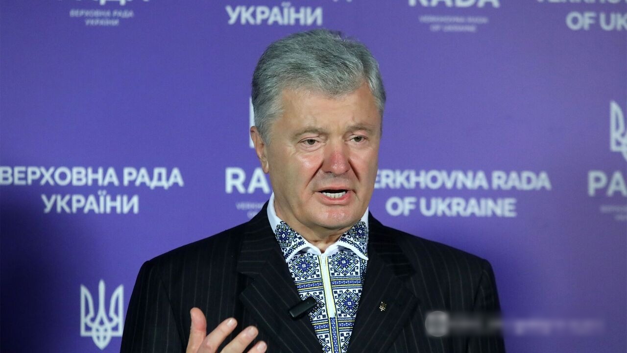 Симпатії українців різко змінилися: опитування вивело Порошенка до трійки лідерів виборчих перегонів