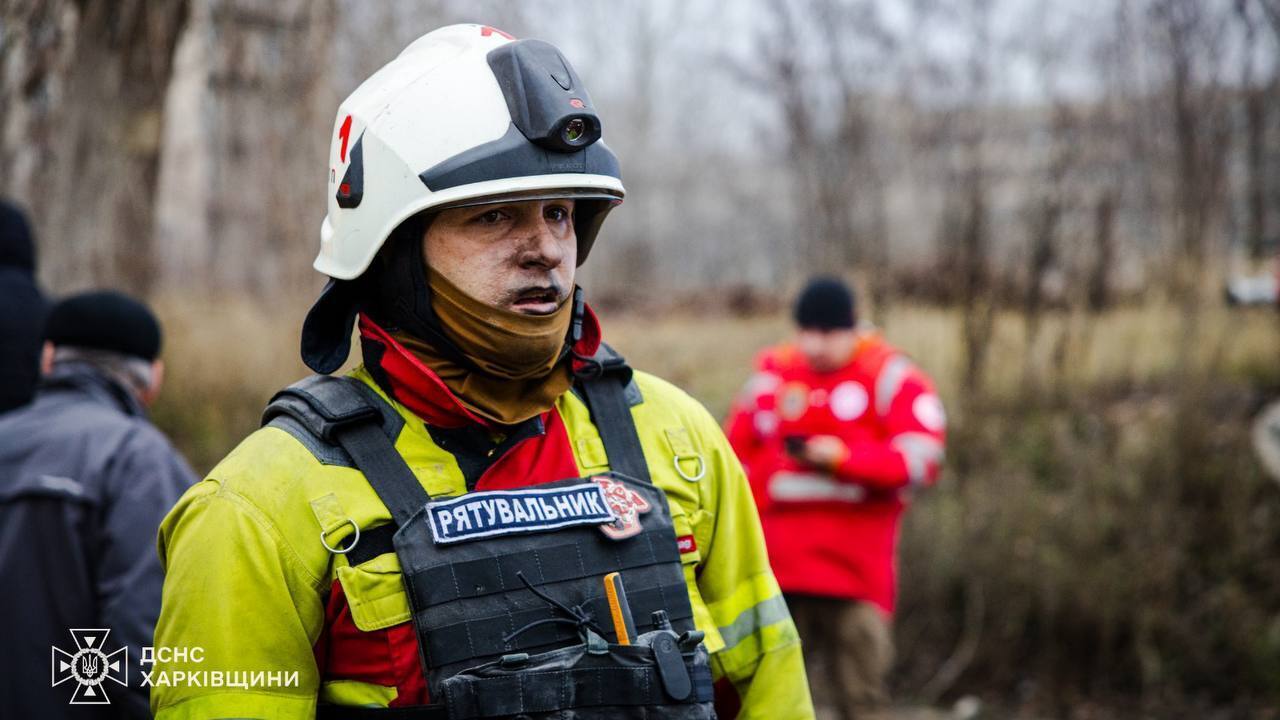 Ранковий удар по передмістю Харкова: троє жінок зазнали поранень
