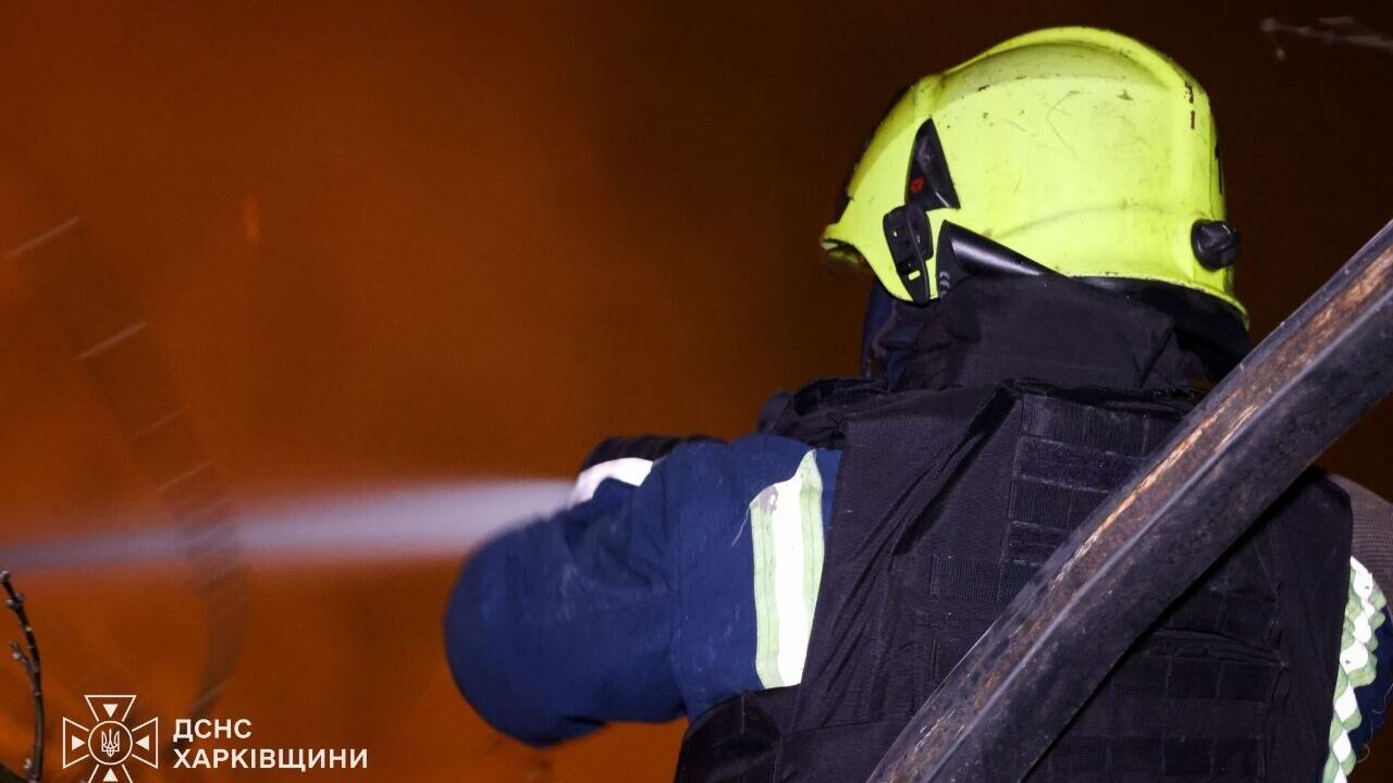Нічний удар по Коротичу: літнє подружжя загинуло, постраждало двомісячне немовля