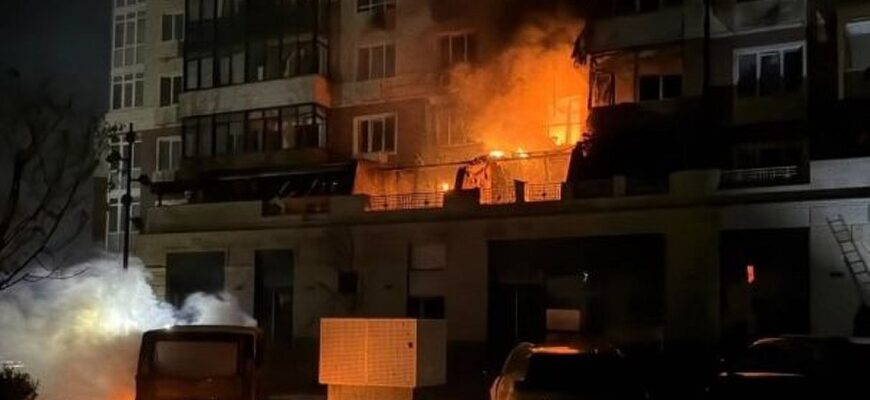 Дрон РФ упав на багатоповерхівку в Умані: люди опинилися під завалами!