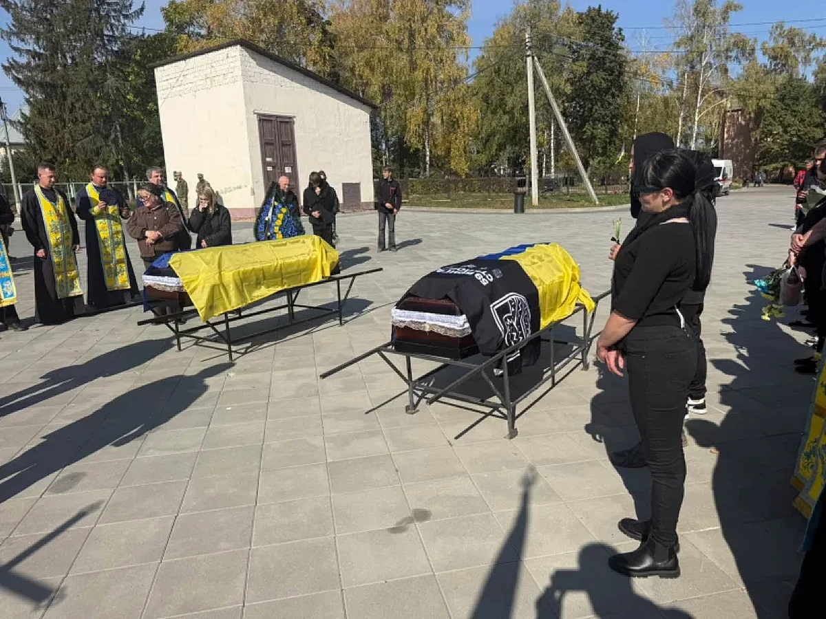 Священник обурився через похорони Героїв у Чернівцях: прийшло лише дев’ять людей