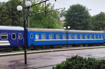 Масовий збій графіків на залізниці: які рейси затримуються на довгі години