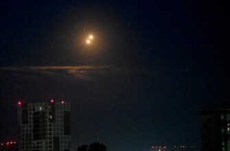 Москва без літаків, а в Україні вибухи: нічна атака ракетами та дронами зачепила регіони