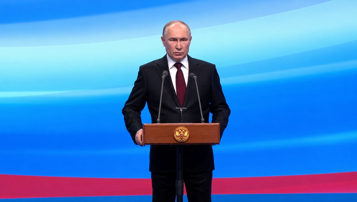 Виступ Путіна раптово обірвався просто під час ефіру: глядачі почули тривогу!
