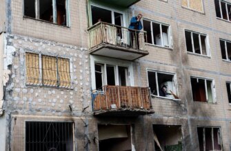 Уночі окупанти вдарили по Чернігову та пошкодили будинки і торговельний центр Уночі окупанти вдарили по Чернігову та пошкодили будинки і торговельний центр