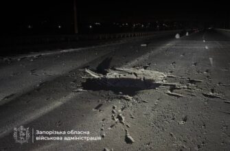 Удар РФ по мосту через Дніпро у Запоріжжі: проїзд перекрито, є поранені