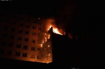 Уночі росіяни масовано вдарили дронами по містах України та пошкодили бізнес-центр і будинки