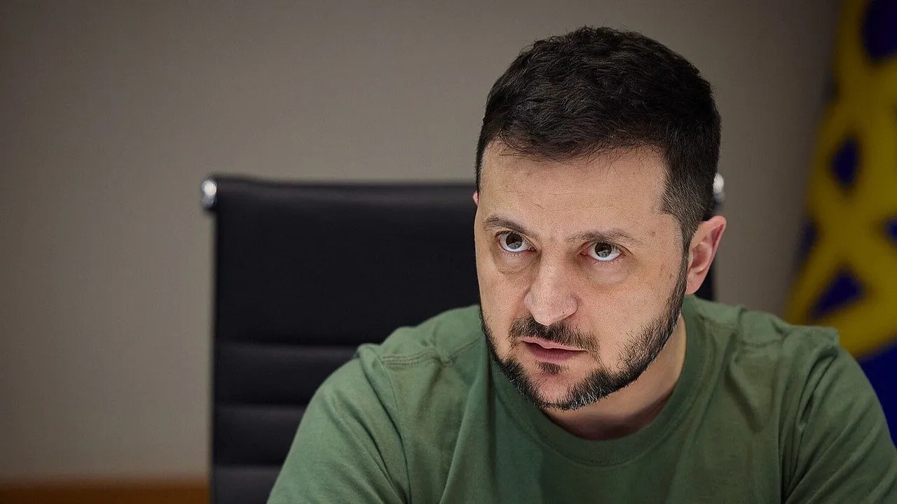 Зеленський різко відповів на дозвіл США експортувати російську нафту і назвав це інвестицією у війну