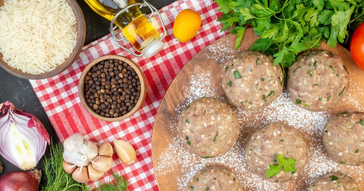 Сира чи обсмажена цибуля в фарші: кулінари розкрили несподіваний нюанс