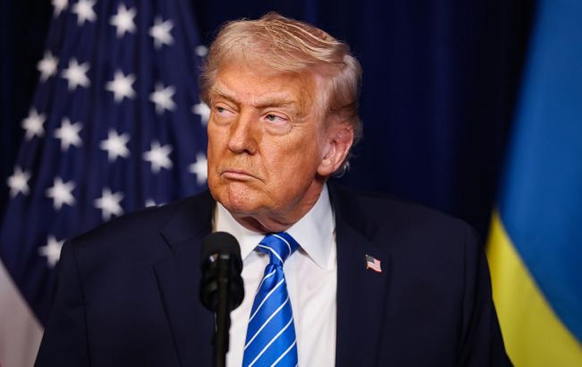Трамп звинувачує Зеленського у зриві миру, але сам закликає українців змінити президента