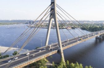 У Повітряних силах повідомили про ранковий удар БпЛА по мосту в Києві
