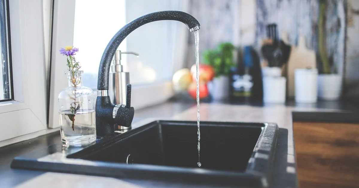 У Києві знову проблеми з водопостачанням: де немає води