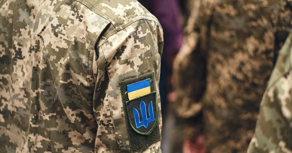 Люди у формі вдерлися через вікно до будинку — омбудсман уже звернувся до прокуратури