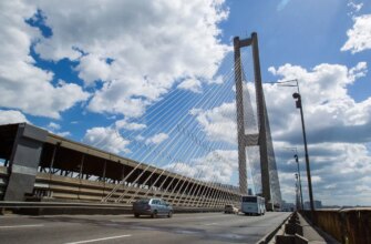 У Києві БПЛА атакували Південний міст та Інститут ядерних досліджень — рух транспорту тимчасово обмежили