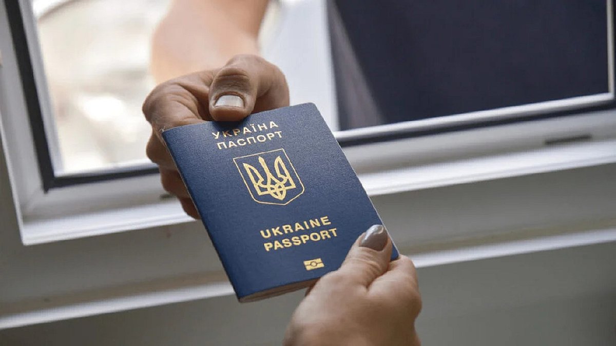 Молоді українці 18–22 років ризикують отримати відмову на кордоні через одну обов’язкову умову
