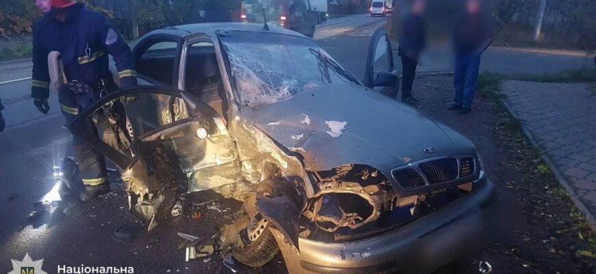 Зіткнення з позашляховиком у Бурштині: в аварії обірвалося життя літнього подружжя