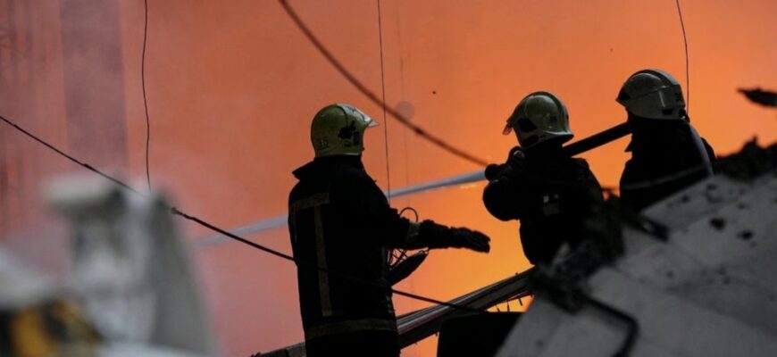 Дві людини загинули внаслідок атаки РФ по Івано-Франківську